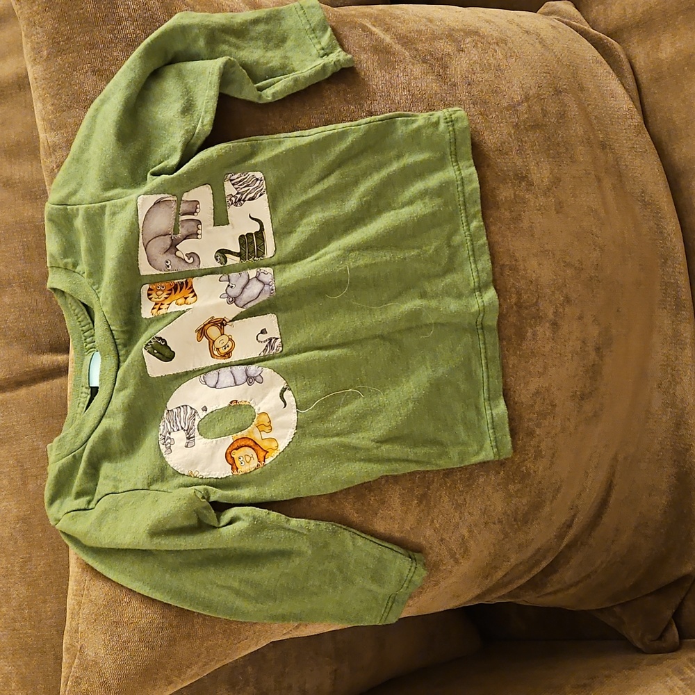 One Shirt - Picture 2 of 4